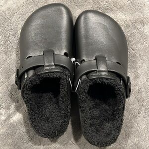 Cloudies fur-lined clogs